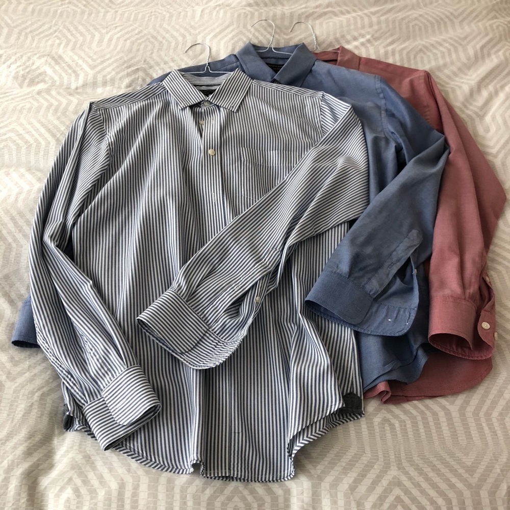 3 men’s Banana Republic slim fit stretch shirts